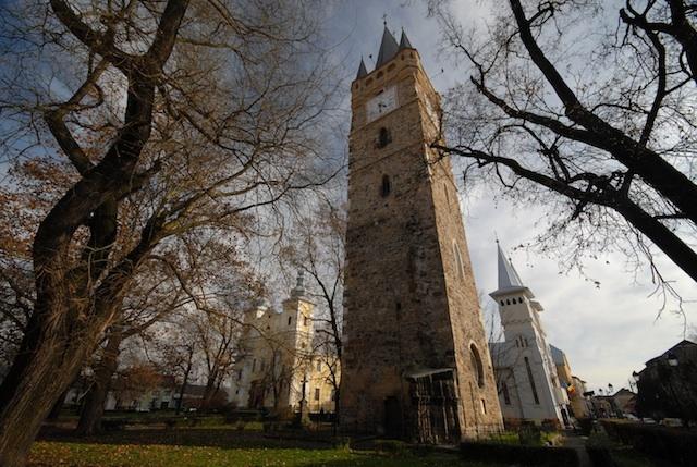 Turnul Ștefan: Martor al Istoriei și Arhitecturii Din Suceava