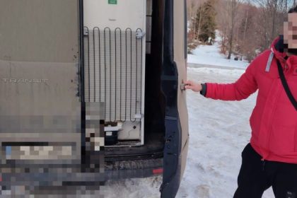 jandarmii montani frigider abandonat langa partia de schi din cavnic 676e8f4d4941a