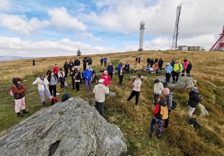 muzeul judetean de mineralogie invitatie la drumetie pe ignis 6768481aab5a5