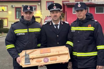 predarea stafetei intre generatiile de salvatori in sighetu marmatiei 6773e6e1241eb