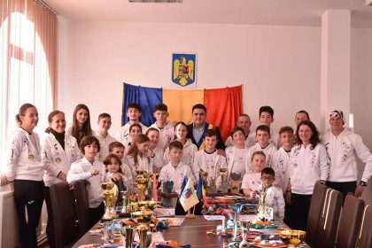 primarul din targu lapus alaturi de sportivii orasului 67693447950c4