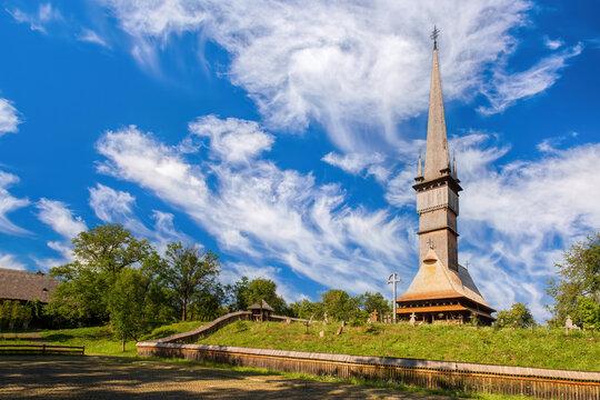 Surdești: O Comoară Culturală în Inima Naturii Românești
