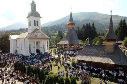 Descoperă Mănăstirea Moisei: Pelerinaj în Inima Naturii