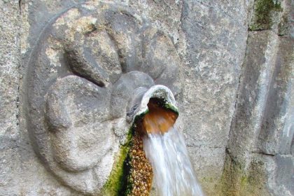 Descoperă Izvoarele Minerale din Ocna Șugatag: O Comoară Naturală