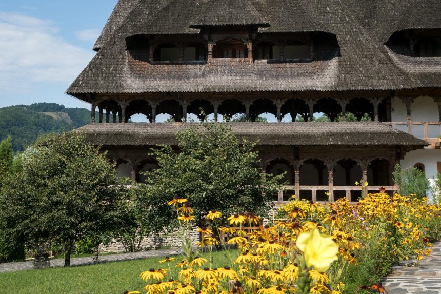 În Inima Maramureșului: Descoperind Muzeul Satului