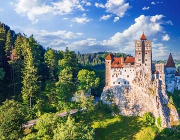 Descoperă Farmecul Istoric al Centrului Vechi din Baia Mare