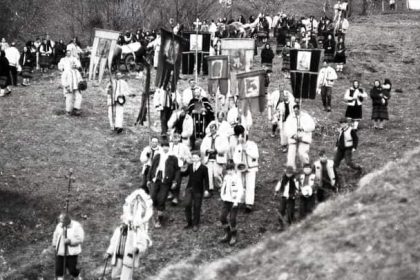 boboteaza in satul traditional maramuresean 677bd2083b973