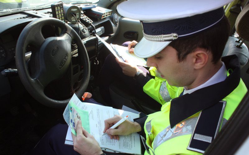 ipj aproape 100 de persoane si zeci de masini verificate intr o actiune tip blocada 678616ba8a3e3