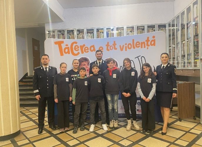 vocea elevilor din baia mare a ajuns la bucuresti in cadrul concursului national de creatie virtuala organizat de politia romana 679cb3ca8c981