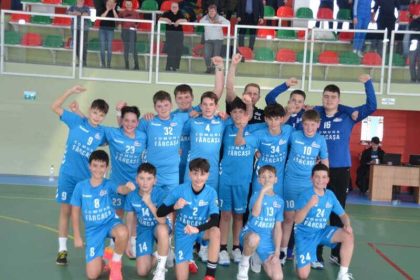 cs farcasa s a calificat la turneul semifinal valoare al juniorilor 3 67b435786af9c