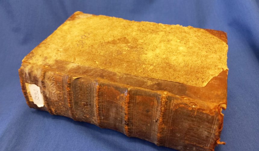 muzeul judetean de istorie exponatul lunii este un volum a corespondentei lui cicero 67a088753bd4e