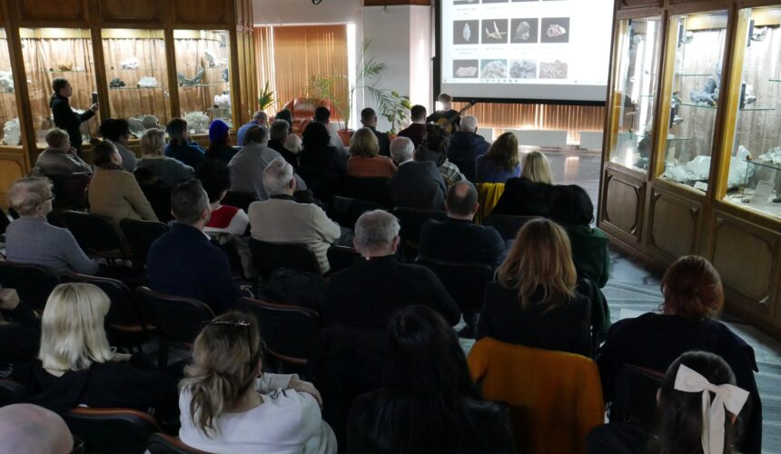 muzeul judetean de mineralogie a fost lansat oficial muzeul virtual 67a9d5b413e14