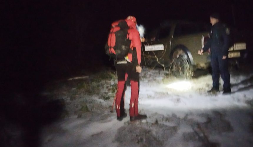 salvamont actiune de cautare salvare in muntii maramuresului 67a47acee8ec2