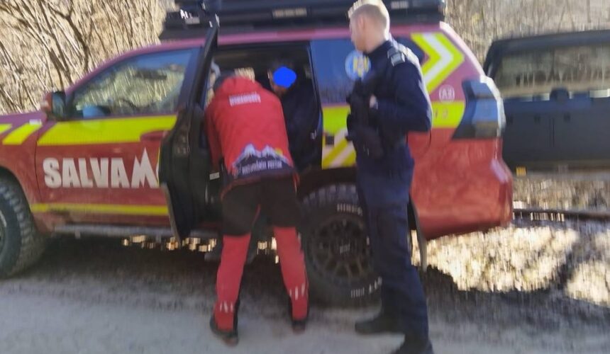 salvamont actiune de recuperare in muntii maramuresului 67ab1f2fa9060