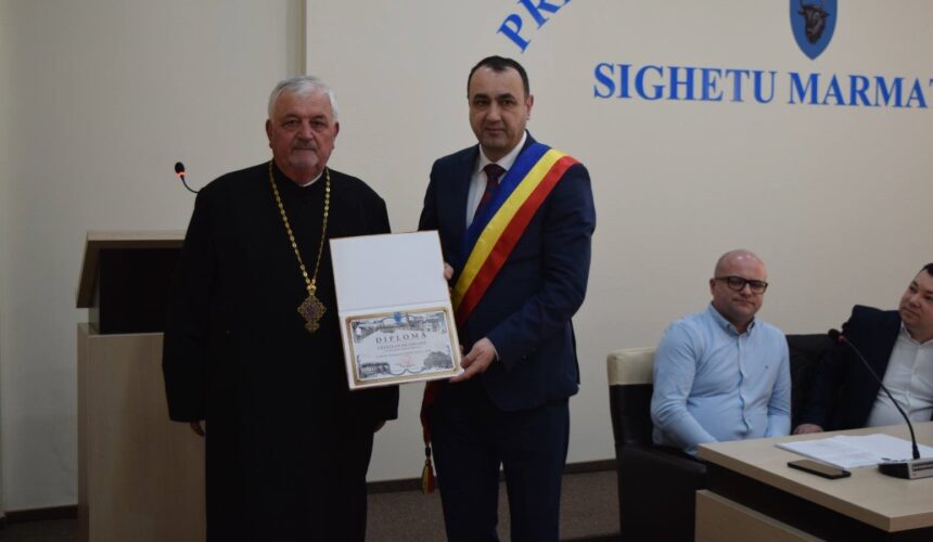 sighetu marmatiei de astazi cetateni de onoare al municipiului sunt parintele protopop vasile aurel pop si parintele vicar eparhial 67c1816e60a6f