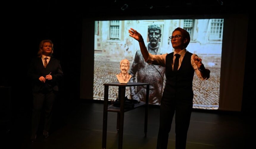 baia mare viata secreta a tablourilor cetatea de la huszt la teatrul municipal 67de6d902dbb1