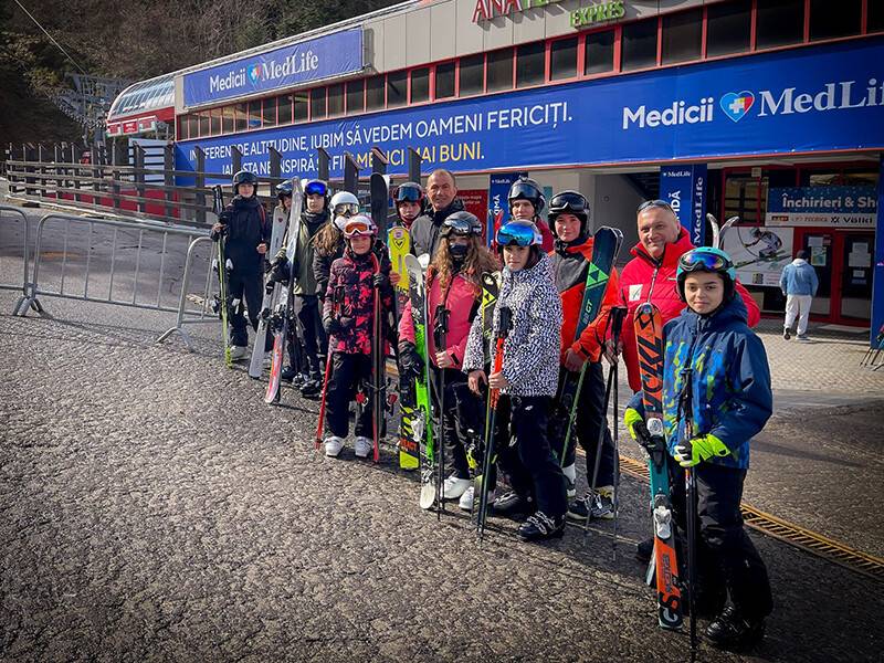 excursie la poiana brasov pentru castigatorii cupei schi alpin junior 67d91ac9189be