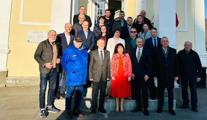 zahoranszki brigitta deputat udmr s a lansat albumul in memoria lui bela bay in prezenta a numerosi campioni 67dd3df04b9a1