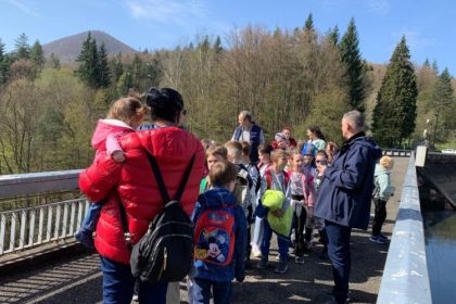 barajul stramtori firiza o zi speciala dedicata saptamanii verzi a elevilor scoalii gimnaziale nicolae iorga din baia mare 6800c06be8478