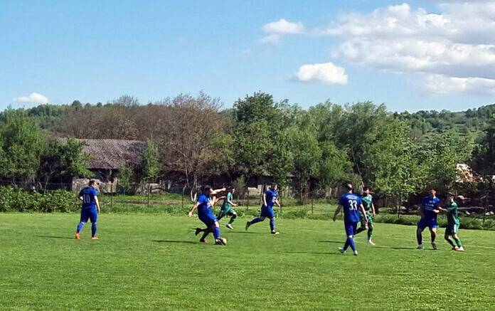 emil kemenes a debutat cu victorie la academica recea 68106a9240b84