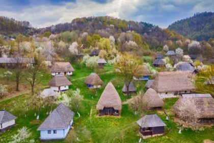 primavara in satul de pe dealul florilor 6808a12178db8