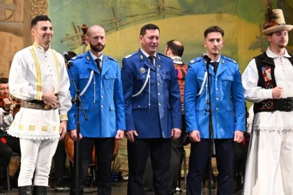 spectacol aniversar 175 de ani jandarmeria romana 67f50612f0521