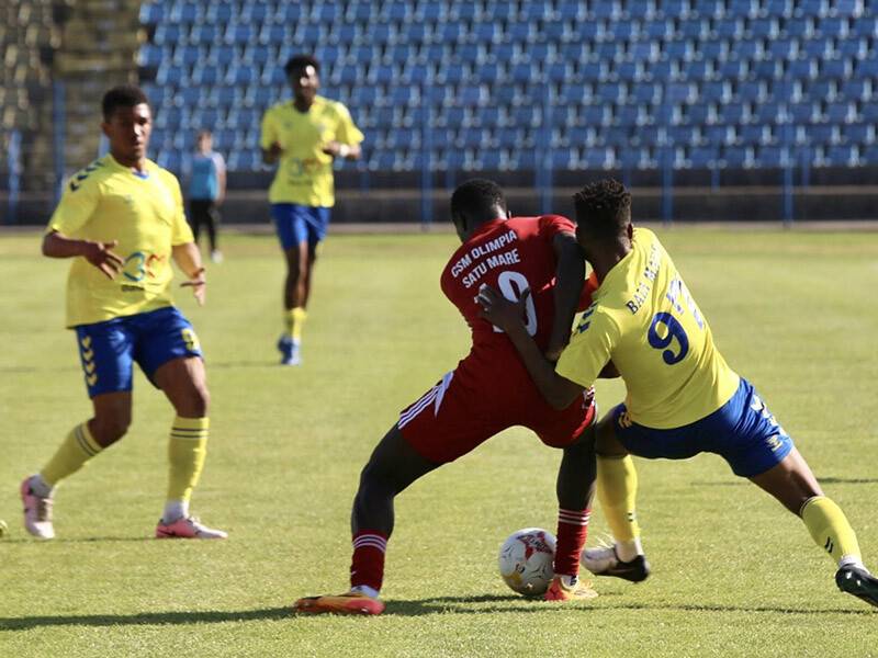 un nou egal intre rivale 680f2bdab5a81