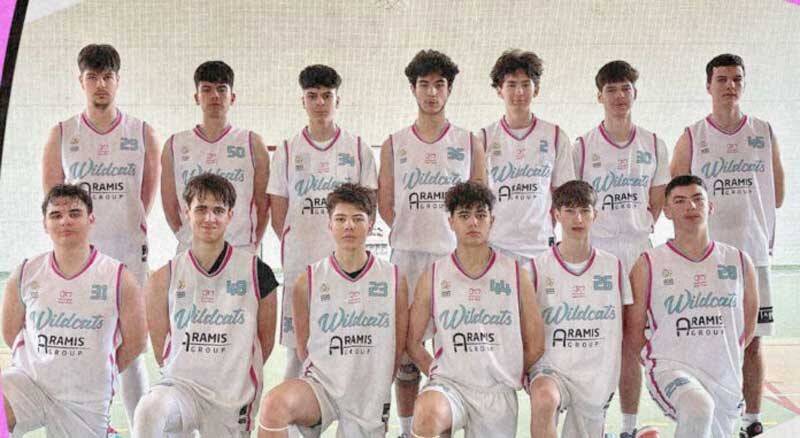 echipa de u16 a wildcats turneul semifinal la brasov 681da682bb7ba