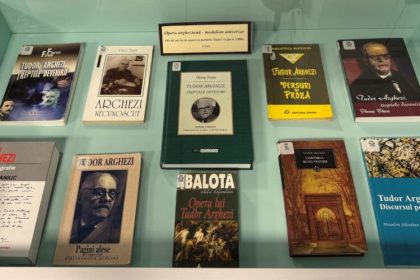 lumea cartilor opera argheziana medalion aniversar 683179de79a5f