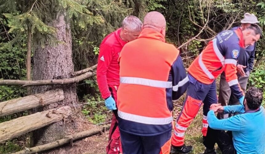 salvamont maramures interventie pentru salvarea unui barbat cu probleme medicale in poienile de sub munte 6834b5333d930