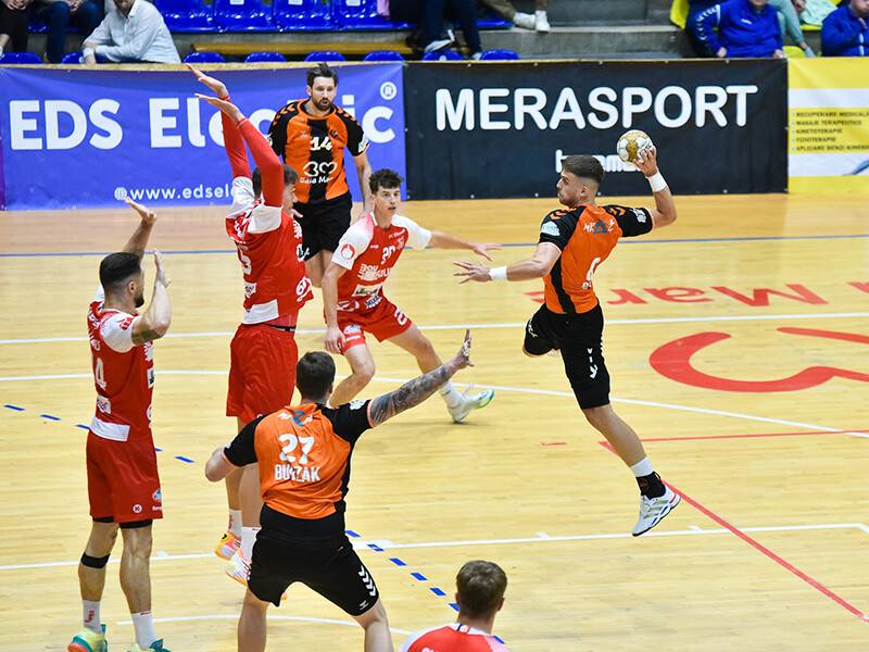 victorie impotriva campioanei 682af6401acca