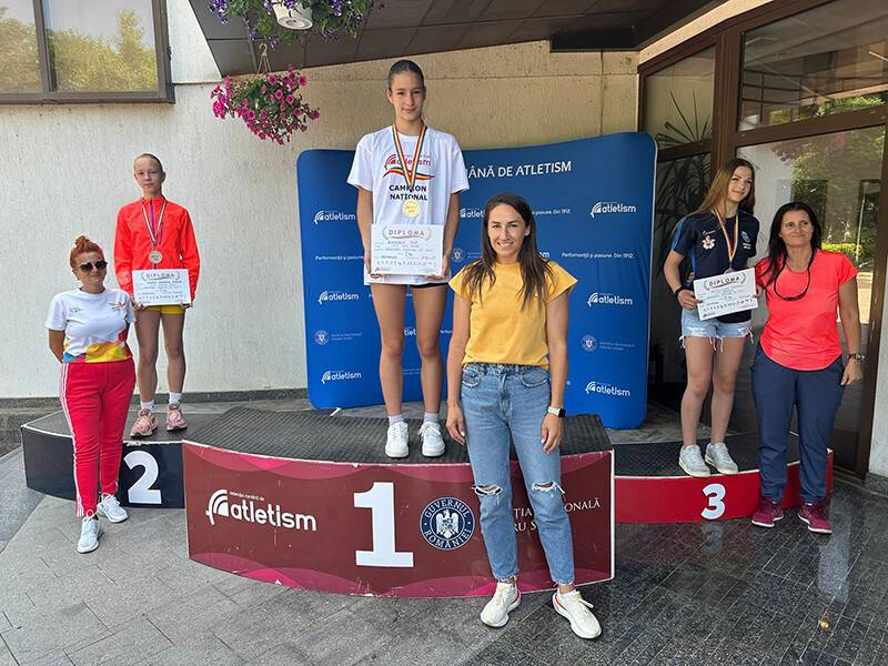 medalii si un titlu national pentru atletele fabricii de campioni 683ec4e8bdfd7