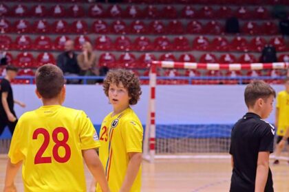 peste 300 de participanti la festivalul de handbal juvenil 683ec4f961d44
