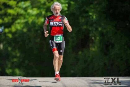 ghita negru aur la stana de vale 68723887301e7