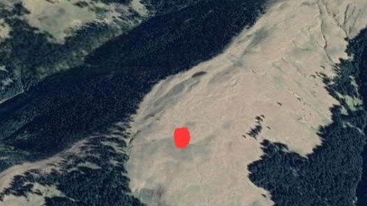 salvamont actiune de salvare o masina de teren s a rasturnat si rostogolit intr o rapa 688626aa11c63