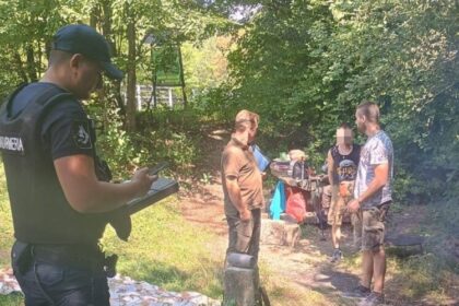 inspectoratul de jandarmi zona lacului firiza nu este zona amenajata pentru camping 689075a51cecb