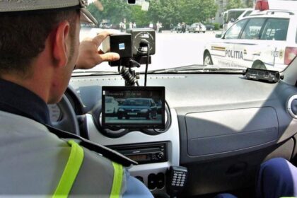 ipl tanara de 21 de ani surprinsa de politisti circuland cu 110 km h in localitate 688d04d1733fb