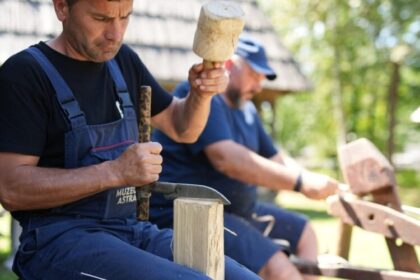 muzeul satului maramuresean mihai dancus sighetu marmatiei forumul tehnicilor de restaurare a lemnului 6899b2c5b0add