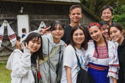 tara lapusului a patra editie a transilvania creative camp reuneste studenti romani si internationali 68a8748550548