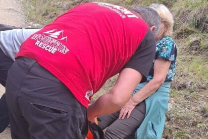 salvamont maramures la cascada cailor din borsa o femeie de 73 de ani din galati a suferit un traumatism la glezna 68bebf0ebbc78