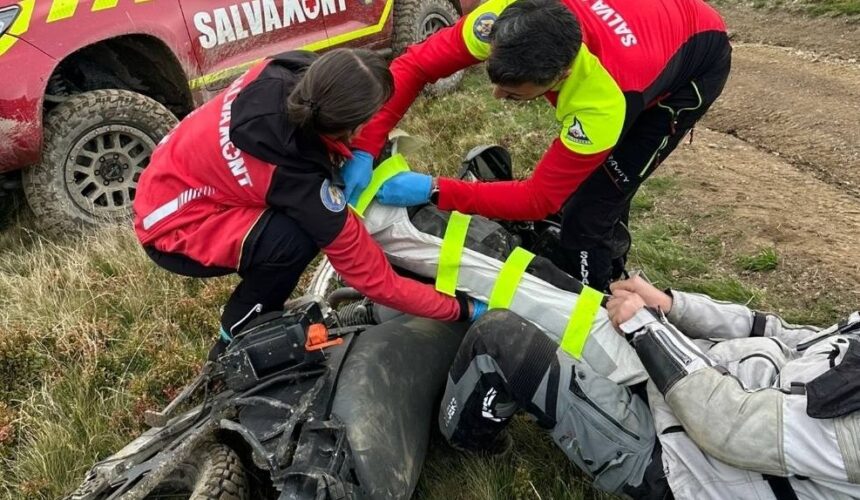salvamont operatiune in ajutorul unui german care s a accidentat cu motocicleta 68da33c2e5346