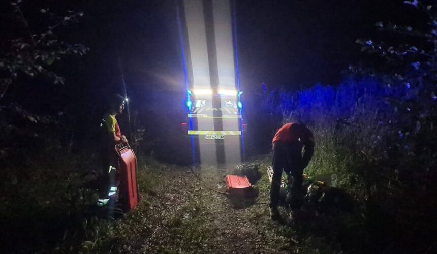 salvamont un barbat a murit dupa ce s a prabusit un copac peste el 68ce5f314b8aa