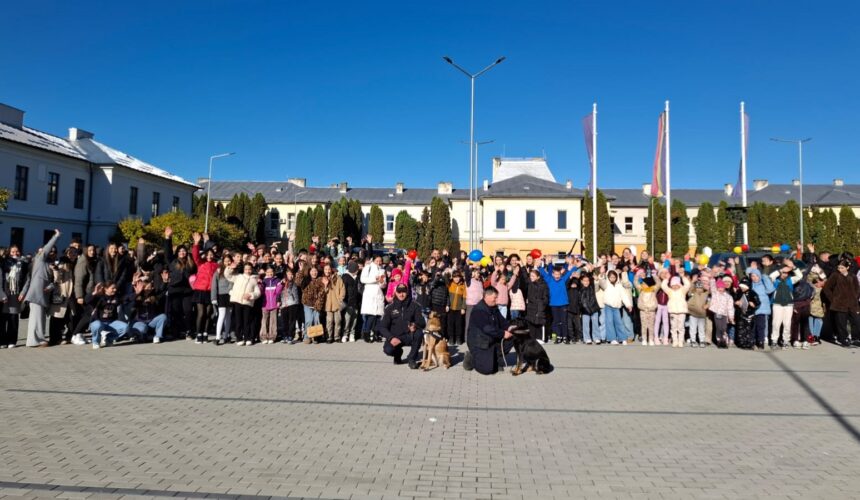 itpf sighetu marmatiei zi speciala porti deschise pentru aproximativ 500 de elevi 68f77d6fb8371