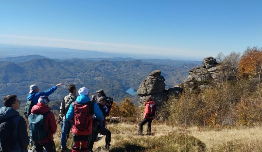 muzeul de mineralogie ziua internationala a geodiversitatii drumetie pe varful ignis 68e10382a4346