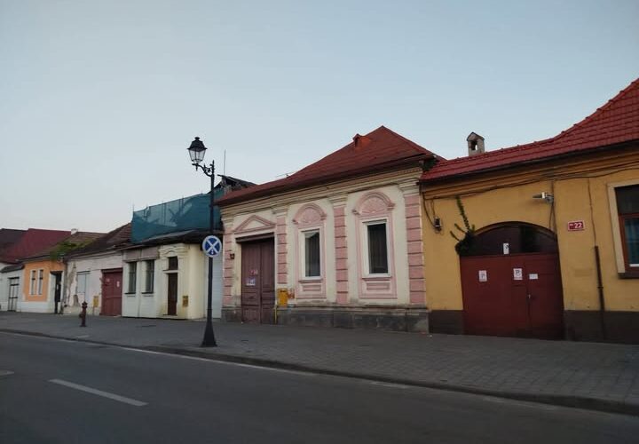 semnare petitie impreuna salvam si protejam cladirile cu valoare culturala din baia mare 68e6ae6505303