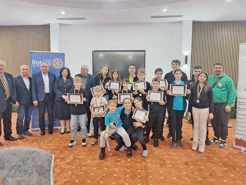 16 academicieni la editia a vi a a cupei rotary 6928338b96670