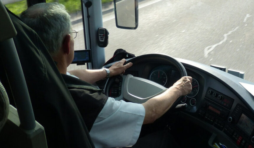 baia mare statie de autobuz provizorie pe strada victoriei 6925b35fa3da6