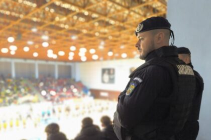 jandarmii maramureseni in siguranta la meciul international de handbal dintre c s minaur si rd ll grosist slovenia 69258b7613ffa