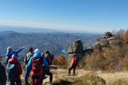 muzeul judetean de mineralogie drumetie pe varful ignis 69204a8503236