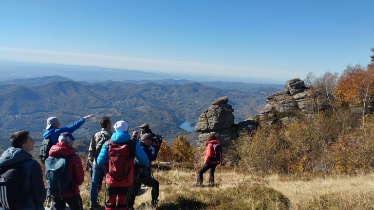 muzeul judetean de mineralogie drumetie pe varful ignis 6929b51ce8beb